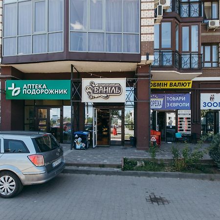 Atlant Luxury Big Family Five Apart On Golovna Поряд З Тц Депот Wi Fi 24 На 7 Tjernivtsi Exteriör bild