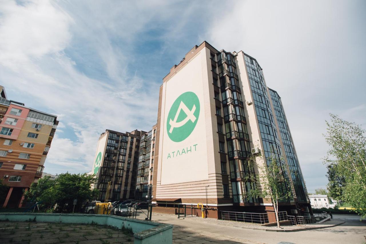 Atlant Luxury Big Family Five Apart On Golovna Поряд З Тц Депот Wi Fi 24 На 7 Tjernivtsi Exteriör bild