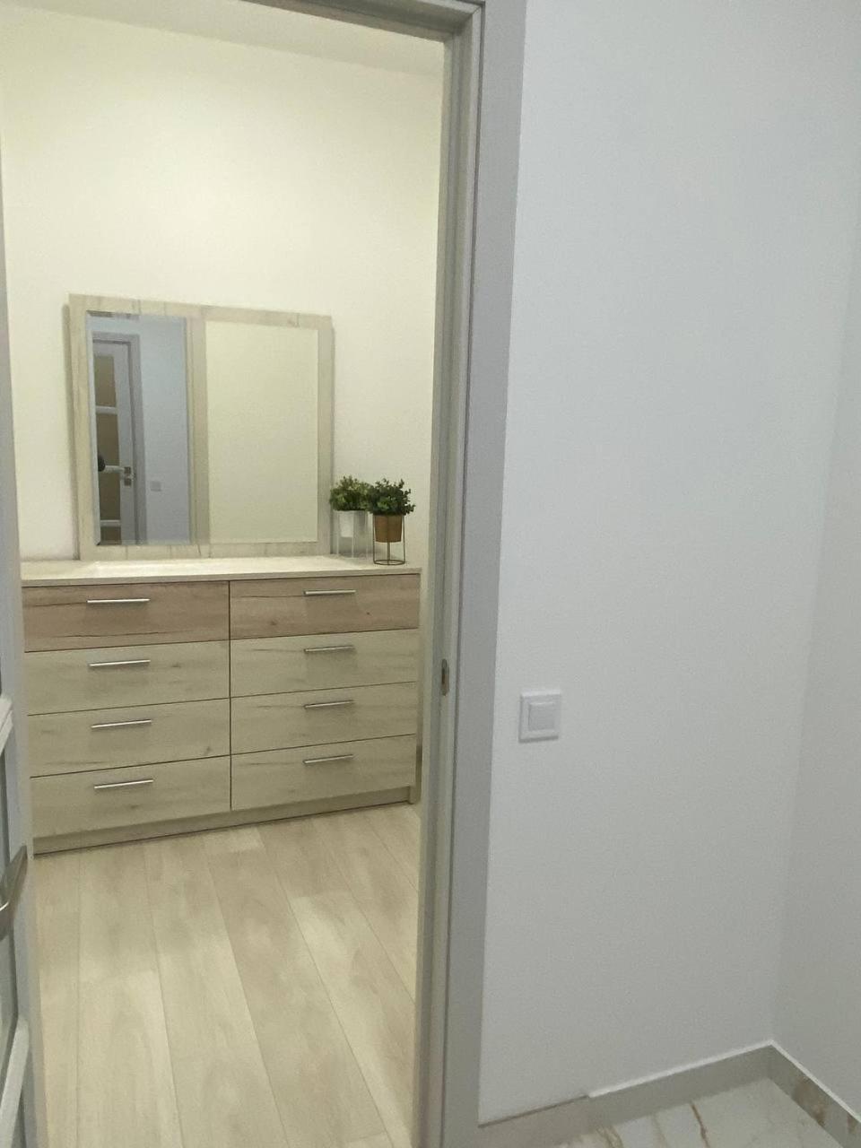 Atlant Luxury Big Family Five Apart On Golovna Поряд З Тц Депот Wi Fi 24 На 7 Tjernivtsi Exteriör bild